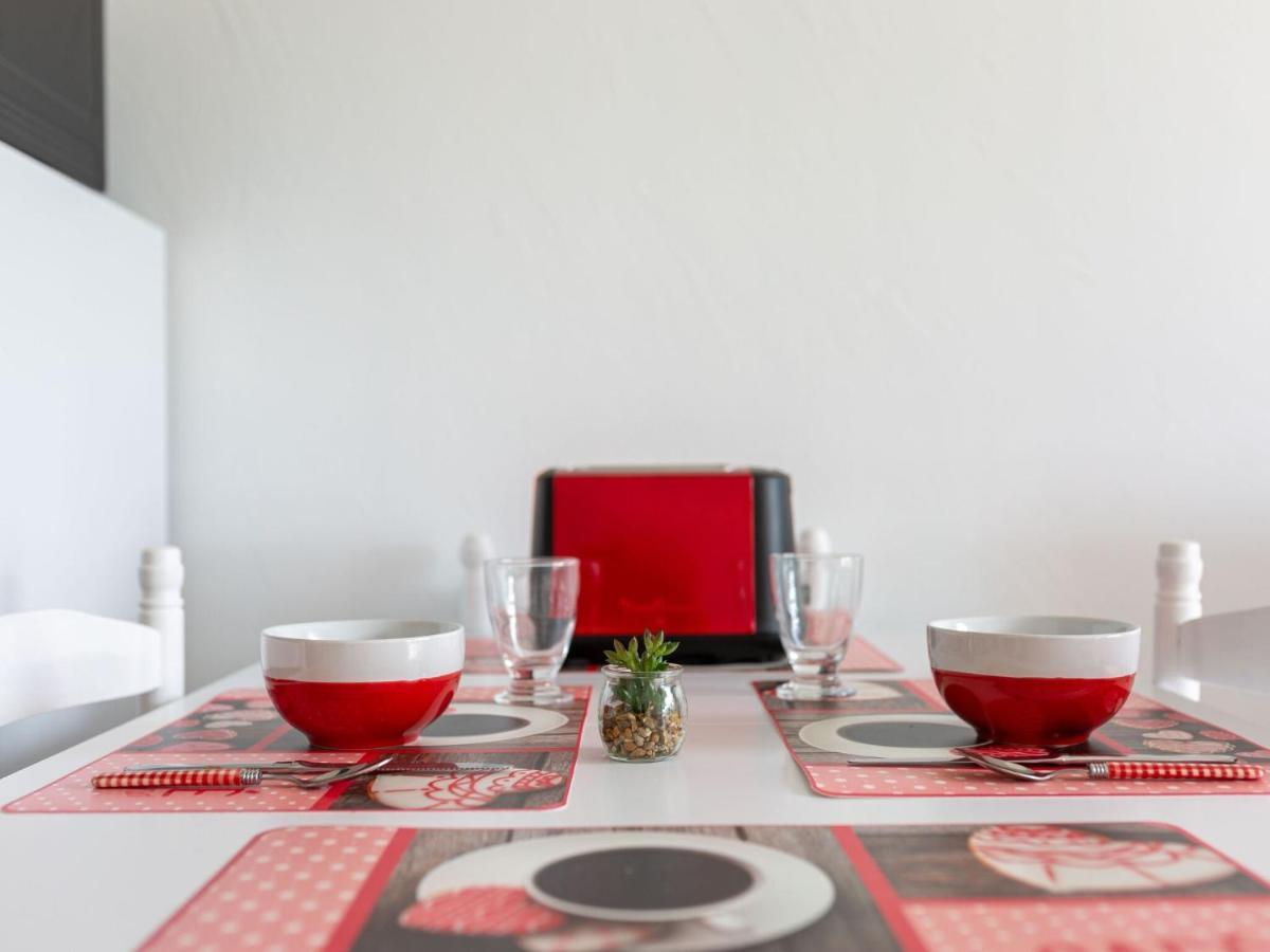 Simplistic Holiday Home In Grandcamp With Garden Exteriér fotografie